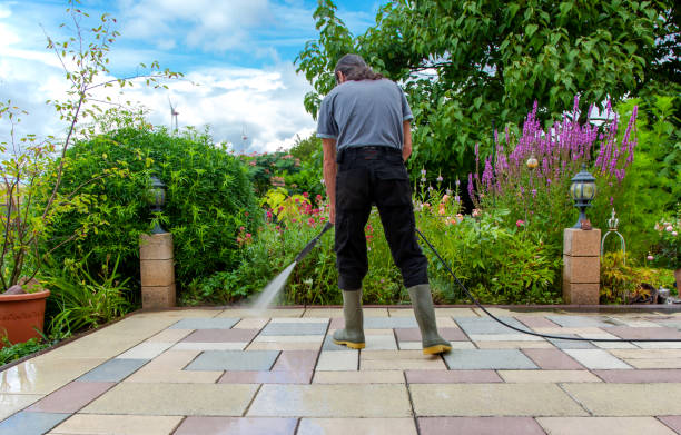Best Deck and Patio Pressure Washing in Menard, TX